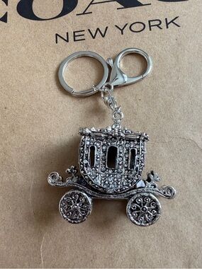 New Silver Tone Rhinestone Cinderella Carriage Keychain Purse Charm. NWT